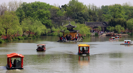 Chèo thuyền ở Tiểu Tây Hồ - Dương Châu Trung Quốc Chèo thuyền ở Tiểu Tây Hồ - Dương Châu Trung Quốc